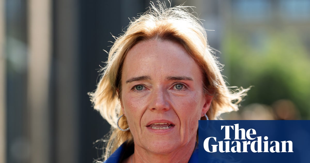 NHS nurse’s tribunal over trans doctor’s use of changing room adjourns